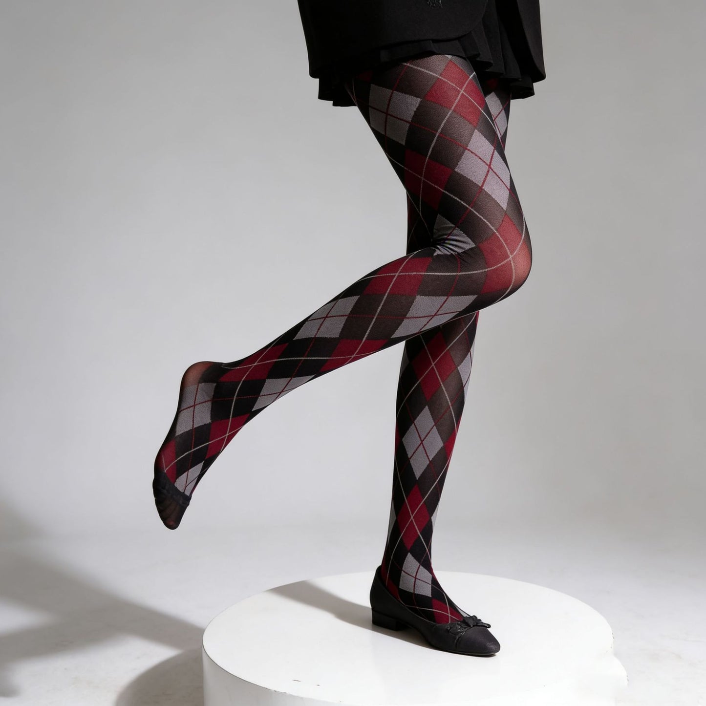Retro Contrasting Dark Color Diamond-Check Tights